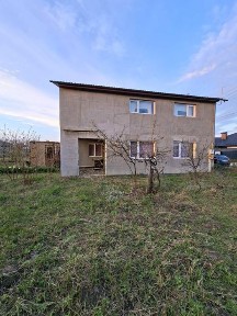Продається будинок в Лезневе, зем. ділянка 8 соток