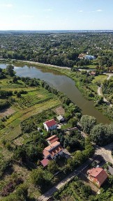Продається два будинки в Луці-Мелешківській
