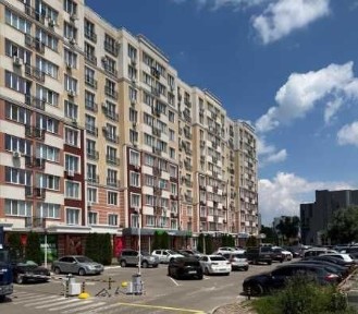 Продаж торгового приміщення з мережевим орендарем