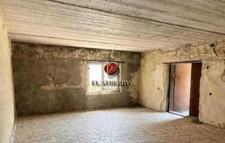 Без% Продаж окремої 3-поверхової будівлі, вул. Сирецька 39, м. Дорогожичі