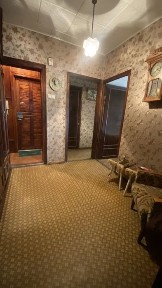Продам 2х комнатную квартиру ак. Королева /исполком