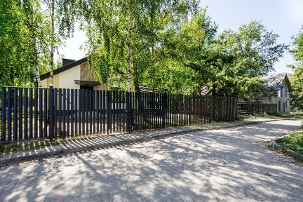 Дмитрівка, Срібна 21