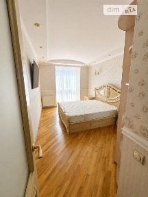 Довгострокова оренда 4-кімнатної квартири 120 м² з гаражем та авторським ремонтом. Глинянський Тракт - $1000