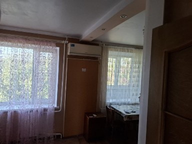 Обмін 3к. кв Центр на 1 к. квартиру.