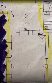 Здається частина офісу в центрі для всіх бажаючих. 2 поверх, кімната 76,3 метра, є санвузол, душова та камін. Столи та стільці в наявності. Чекаємо !