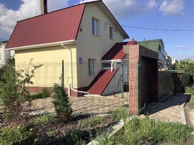 Новий будинок з сучасним ремонтом, с. Великодолинське, кооп
