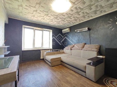 Оренда 2к квартири по Курчатого 19