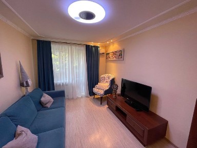 Продаж 2к. квартири, мікрорайон жовтневий, район ЖЕКу 