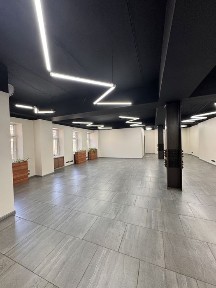 Сдам современный офис в центре! 150м. Опен-спейс, кабинет, кухня