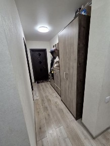^ Продаж 2- х кімнатної квартири з паркомісцем та коморою на поверсі р- н Космос
