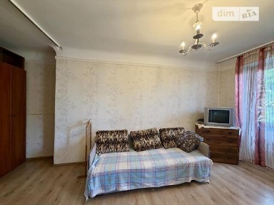 Набережно-Лугова вулиця, мікрорайон Поділ, район Подільський, Київ, вул. Набережно-Лугова 5 • ID 34703667