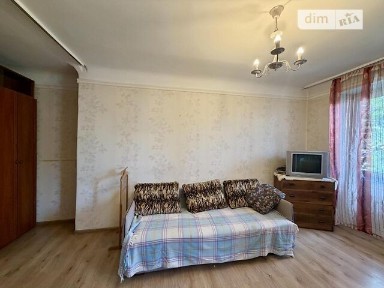 Продаж 1к квартири на Подолі, вул. Набережно-Лугова, м. Т. Шевченка