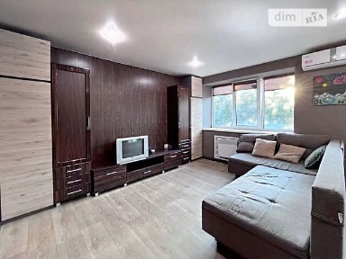 Продаж 2к квартири 30 кв. м на вул. Дзвінка 26 • ID 34703338