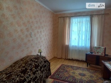 Буковинська вулиця, район 12-школа, Рівне, вул. Буковинська 14 • ID 34702733