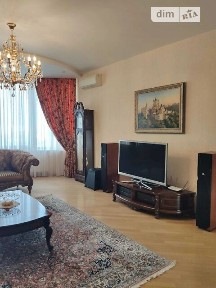 Продаж 3к квартири 160 кв. м на вул. Молдовська 2 • ID 34702218