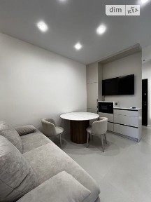 Продаж 2к квартири 42 кв. м на вул. Краснова 1А • ID 34700559