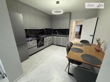 Продаж 3к квартири 93 кв. м на вул. Коноплянська 22 • ID 34700411