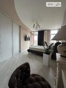 Продаж 2к квартири 90 кв. м на вул. Пасічна 33 • ID 34700085