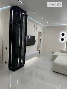 Продаж 3к квартири 92.7 кв. м на вул. Приозерна • ID 34699939