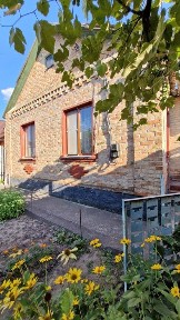 Продам будинок на Грушевського. Правий берег.