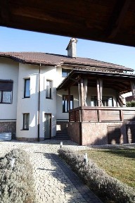 Будинок у Холодновідці | 380 м² + тераса | Елітна локація біля озера