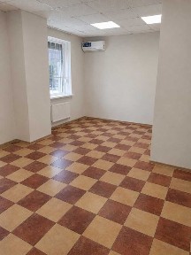 Оренда торгового фасадного приміщення 50м² р-н Центр