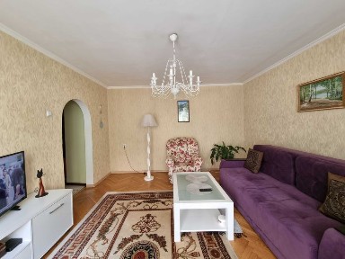 Чистенька 2к в оренду на бул. Лесі Українки 28-А, 56 м2, 5 поверх, метро Печерська, цегляний будинок с ГАЗ-ом