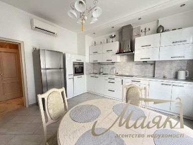 Оренда 3-кімнатної квартири 115м2 ЖК Новопечерські Липки, вул. Верхогляда (Драгомирова) 12, Центр, м. Звіринецька, Паркінг у вартомті, Генератор