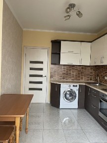 Оренда 1кім вул. Коновальця-Бандери