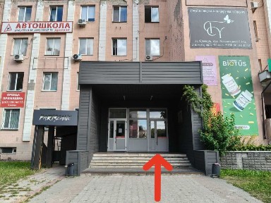 Нежитлове приміщення, бульвар Незалежності 14, у вестибюлі офісного центру. Від власника.