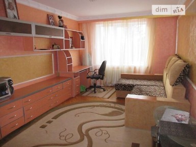 Довготривала оренда 2к квартири на вул. Довженка Олександра • ID 34703808