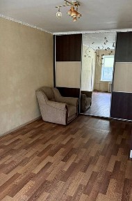 Продам секцію. Район цукрового заводу.