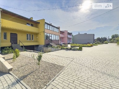 Продаж 2 поверхового таунхауса з ділянкою на 2 сотки, 223 кв. м, 3 кімнати, на вул. Степана Бандери • ID 34705110