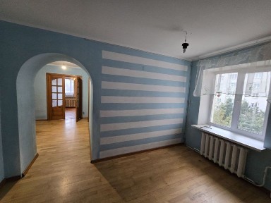 Ексклюзивна 3-кімнатна квартира в центрі Чернігова