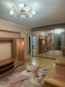 Продам 3и кімнатну квартиру. Мікрорайон Дачний