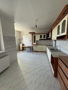 Продам 4кімнатну квартиру, мкр. Боздош