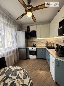 Продаж 3к квартири 76 кв. м на вул. Академіка Єфремова 4 • ID 34707329