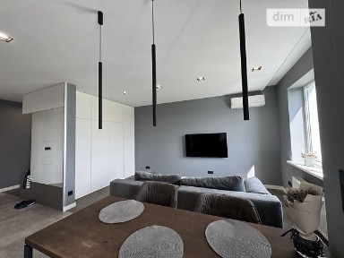 Продаж 3к квартири 92.2 кв. м на вул. Українська 83Б, кв. 80 • ID 34707083