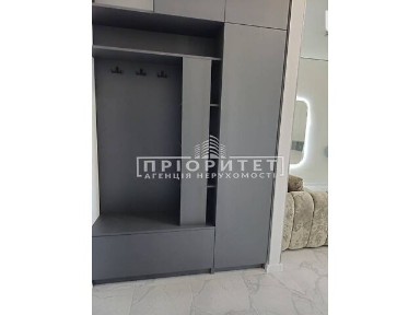 Продаж 1к квартири 40 кв. м на вул. Краснова • ID 34706674