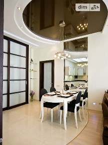 Продаж 3к квартири 90 кв. м на вул. Незалежності 8В • ID 34705228