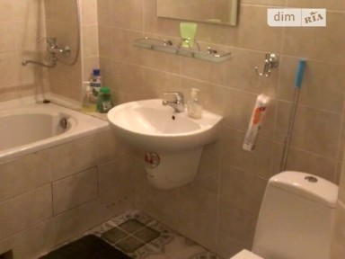 Продаж 3к квартири 41 кв. м на вул. Катерининська • ID 34695527