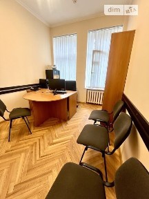 Оренда офісного приміщення на вул. Еспланадна 28, приміщень - 3, поверх - 1 • ID 34705669