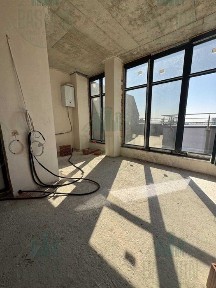 Пентхаус з 2 терасами та панорамою на озеро та місто в ЖК Park Residence