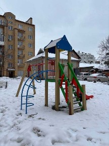 Продам 3-кімнатну квартиру в центрі міста!