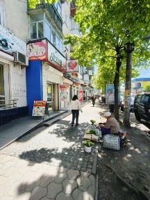 Оренда магазину Центр, Фасад, Житній р-н, навпроти Молочного павільйону.