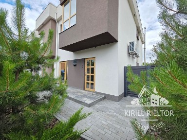 Предлагается в аренду таунхаус с камином в коттеджном городке «Золотые Ключи»