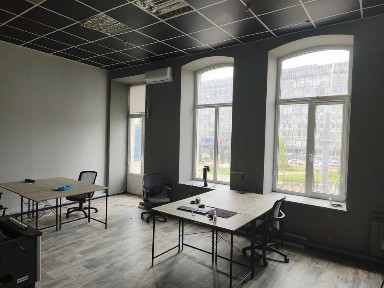 Оренда офісного приміщення 37,5 м² в Центрі