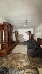 4-кімнатна квартира на проспекті Волі | 1 поверх. Окремий вхід. | Ідеальне місце під комерцію