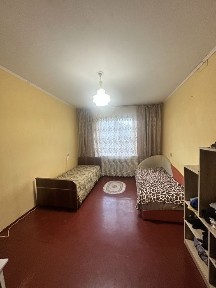 Продаж 3 кімнатної квартири ПЗР, проспект Перемоги 12