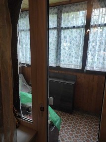 Продаж 4-х кім. квартири на 5-му Зарічному б. 85